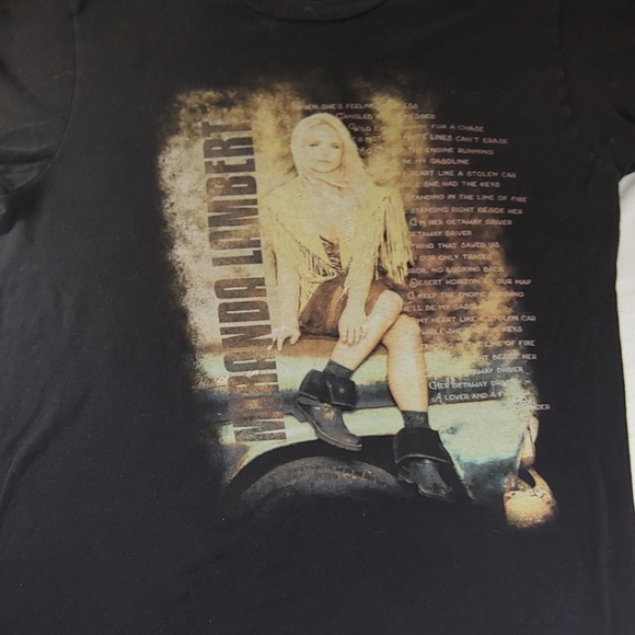 Miranda Lambert Sexy and Carefree Tee Small - Picture 2 of 9